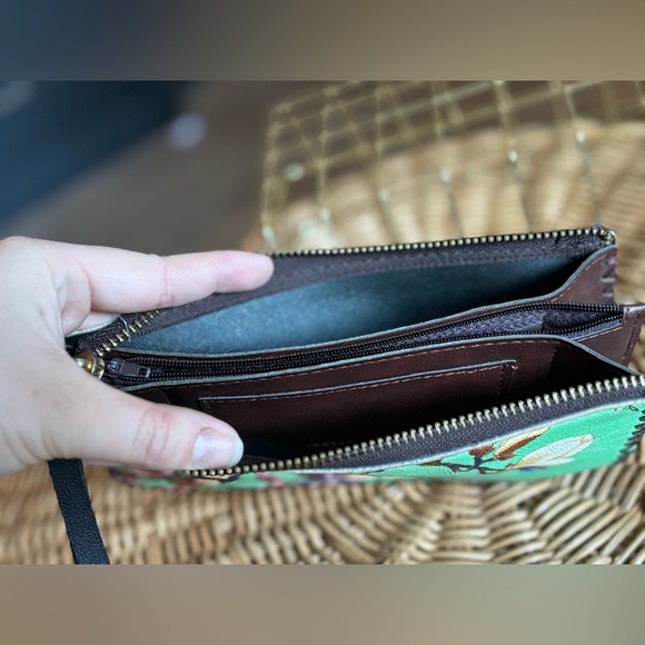 TEAL LEATHER WALLET w/t BIRDS - Picture 4 of 4